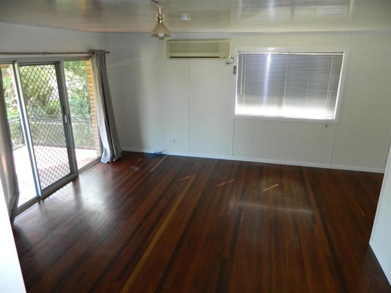 76 walter Road, Kingaroy QLD 4610