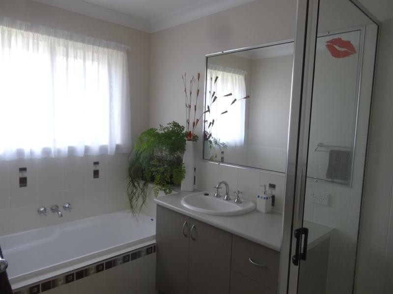 23 DAISY, Kingaroy QLD 4610