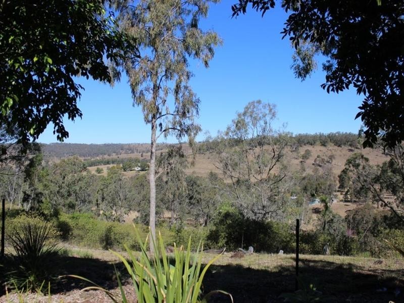 144 Lilian Avenue, Ellesmere QLD 4610