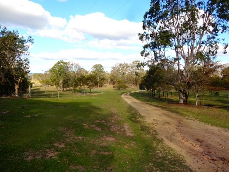 726 river Road, Kingaroy QLD 4610