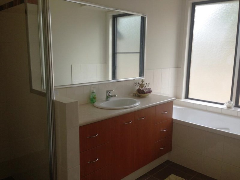 40 McEwan Road, Nanango QLD 4615