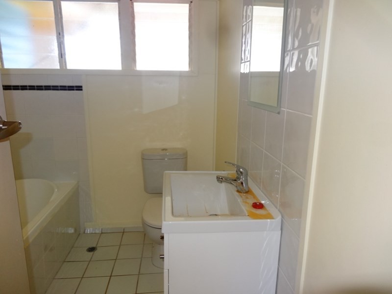 11 KNIGHT, Kingaroy QLD 4610