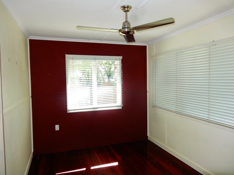 11 KNIGHT, Kingaroy QLD 4610