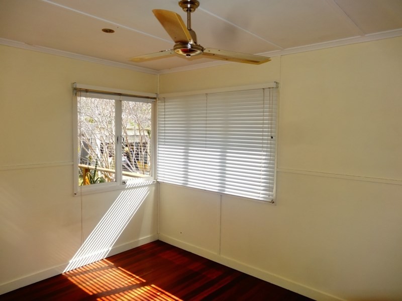 11 KNIGHT, Kingaroy QLD 4610