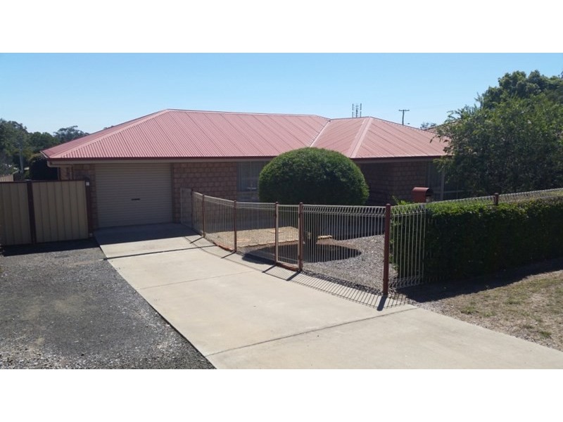 99 Baynes Street, Wondai QLD 4606