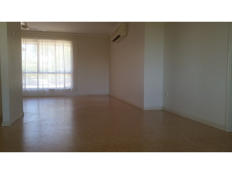 99 Baynes Street, Wondai QLD 4606