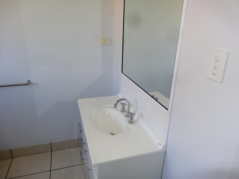 5/32-34 james Street, Kingaroy QLD 4610