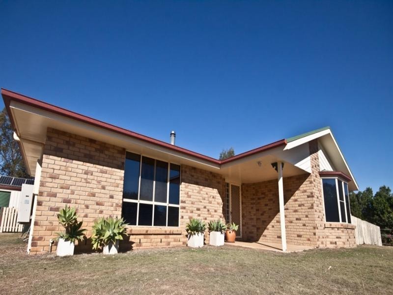 13 warren, Wondai QLD 4606