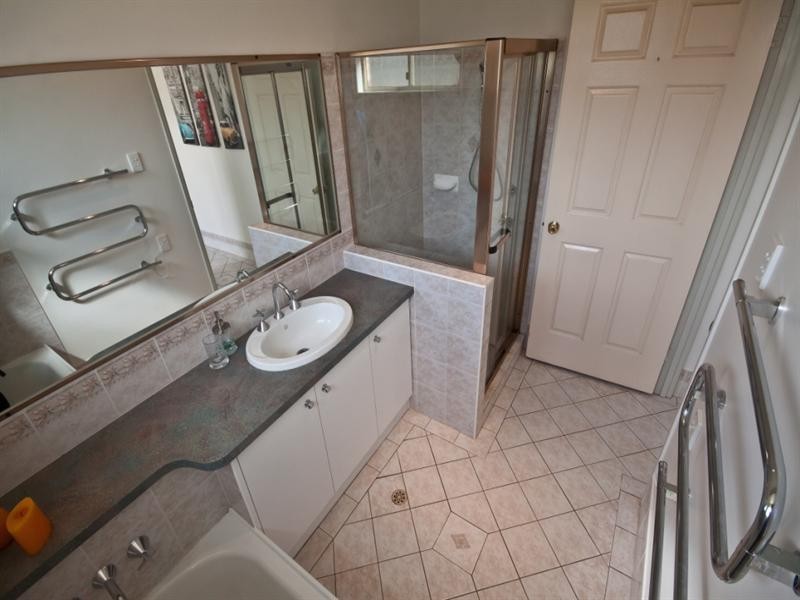 13 warren, Wondai QLD 4606