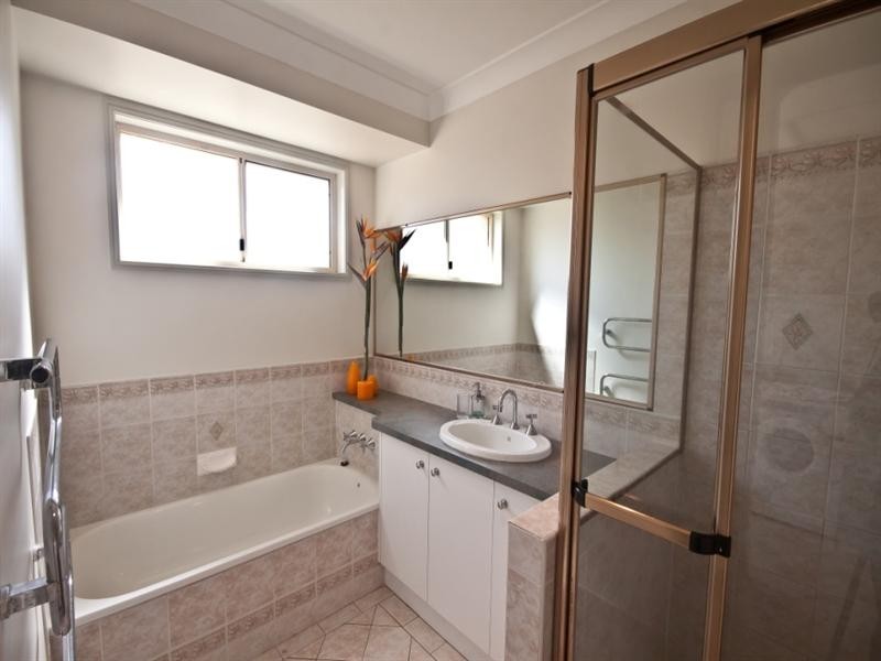 13 warren, Wondai QLD 4606