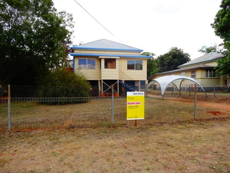 7 belle, Kingaroy QLD 4610