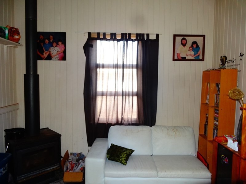 7 belle, Kingaroy QLD 4610