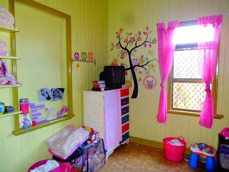 7 belle, Kingaroy QLD 4610