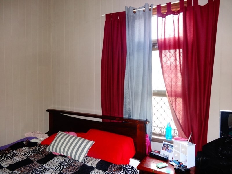 7 belle, Kingaroy QLD 4610