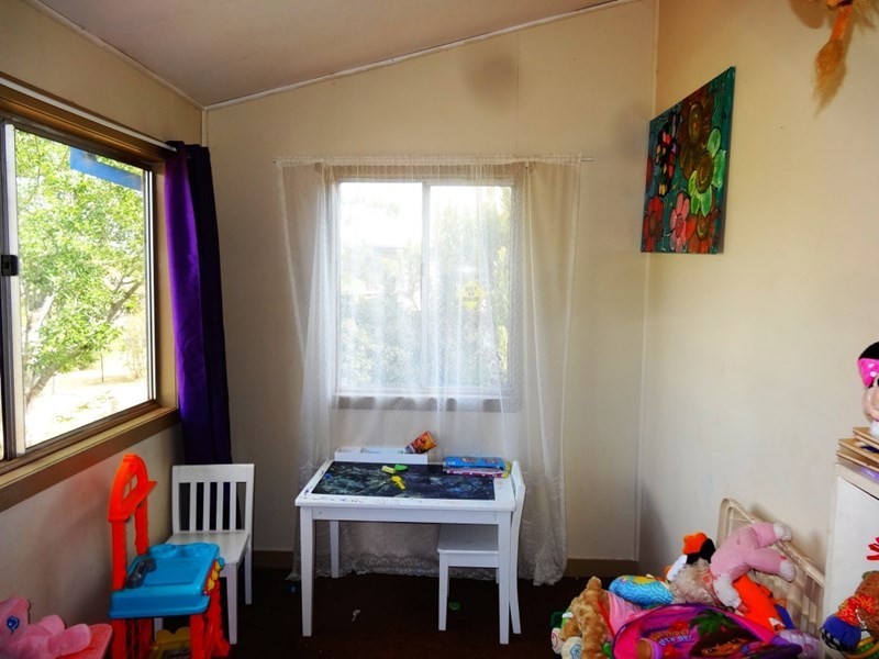 7 belle, Kingaroy QLD 4610