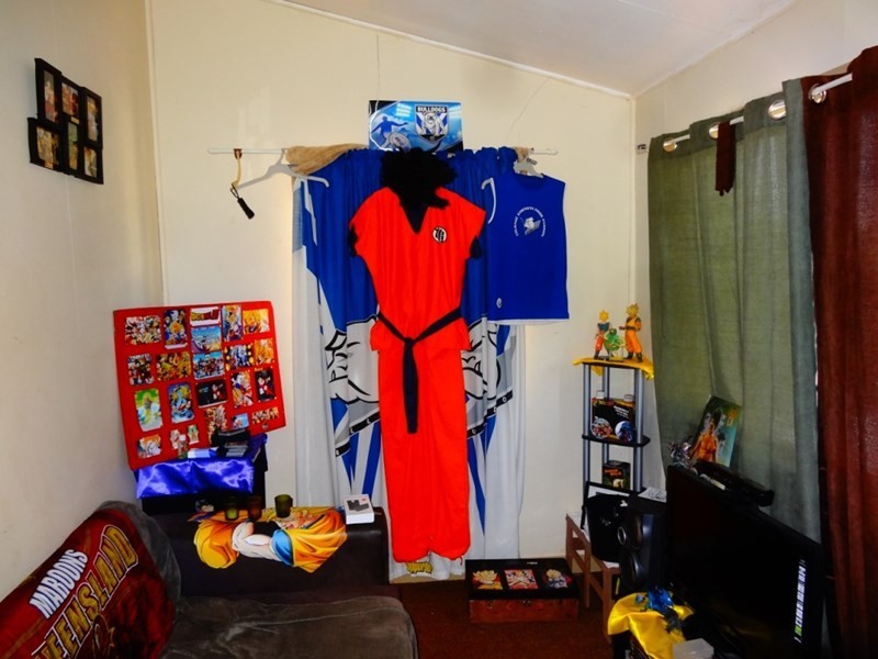 7 belle, Kingaroy QLD 4610