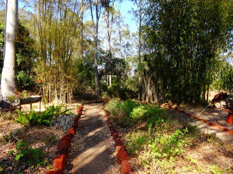 118 COUCHMANS Road, Kingaroy QLD 4610