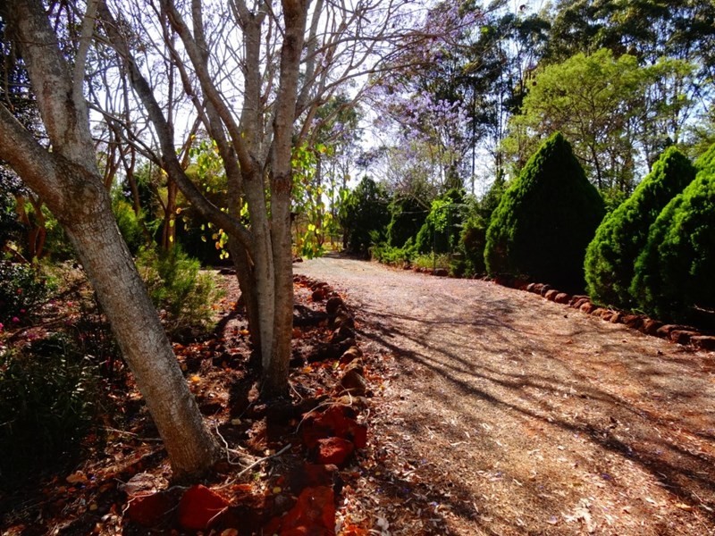 118 COUCHMANS Road, Kingaroy QLD 4610