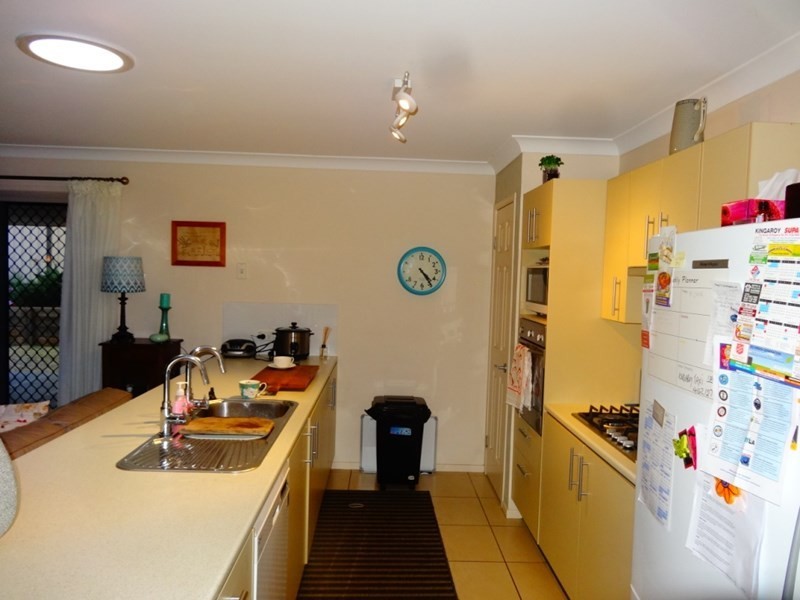 42 bottlebrush, Kingaroy QLD 4610