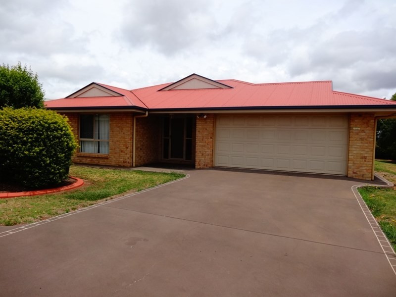 17 bottlebrush, Kingaroy QLD 4610