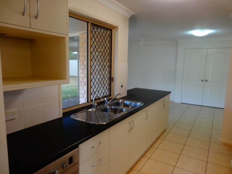 17 bottlebrush, Kingaroy QLD 4610