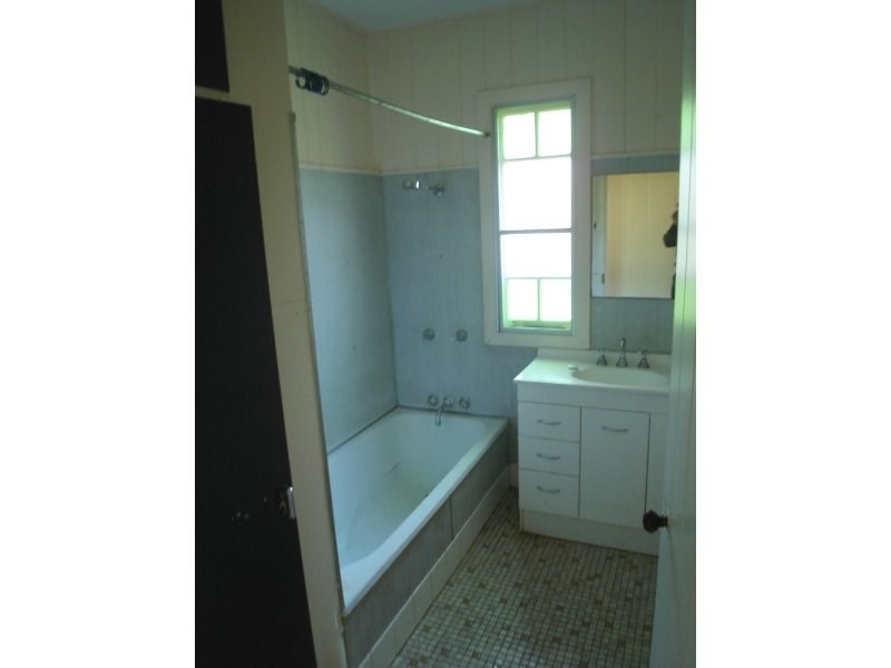 20 Haly Street, Kingaroy QLD 4610