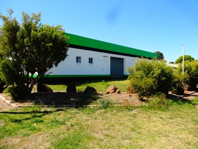 38-40 alford East, Kingaroy QLD 4610