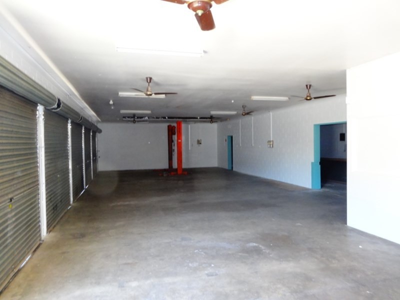 38-40 alford East, Kingaroy QLD 4610