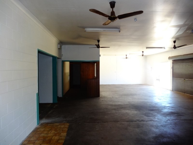 38-40 alford East, Kingaroy QLD 4610