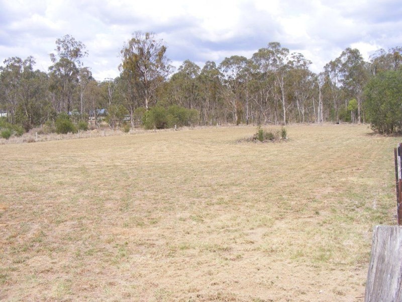 11 Home Street, Nanango QLD 4615