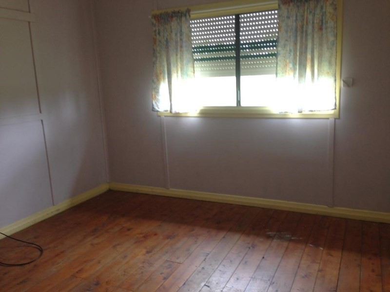 78 Burnett Street, Nanango QLD 4615