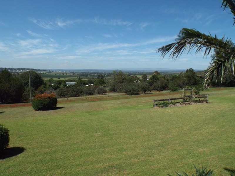 33 Couchmans Road, Kingaroy QLD 4610