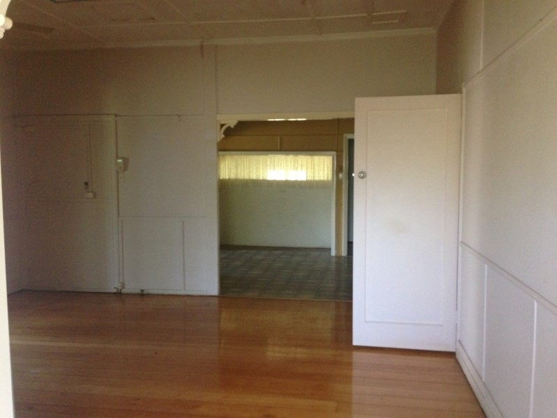 113 Drayton Street, Nanango QLD 4615