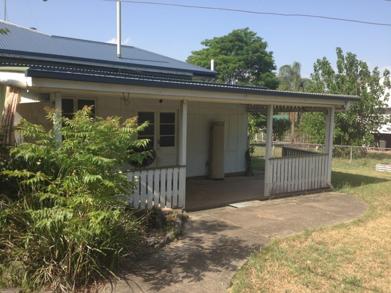 113 Drayton Street, Nanango QLD 4615