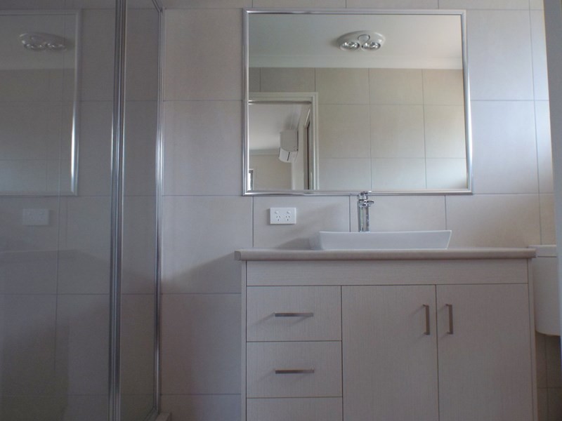 19 Reservior Street, Kingaroy QLD 4610