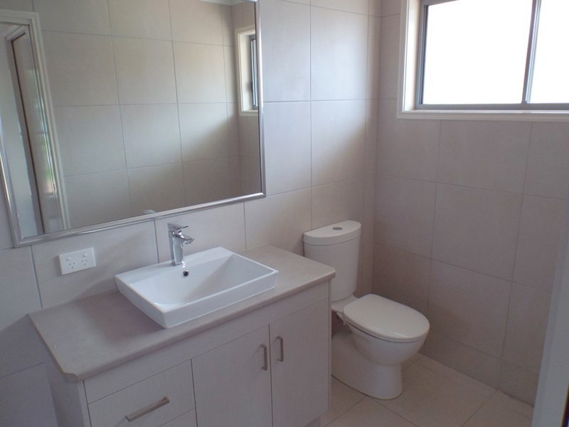 19 Reservior Street, Kingaroy QLD 4610