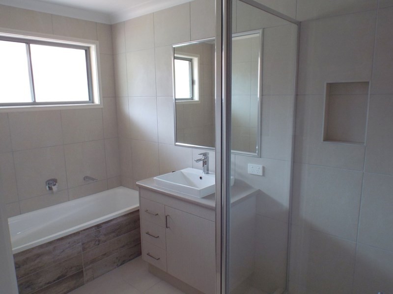 19 Reservior Street, Kingaroy QLD 4610