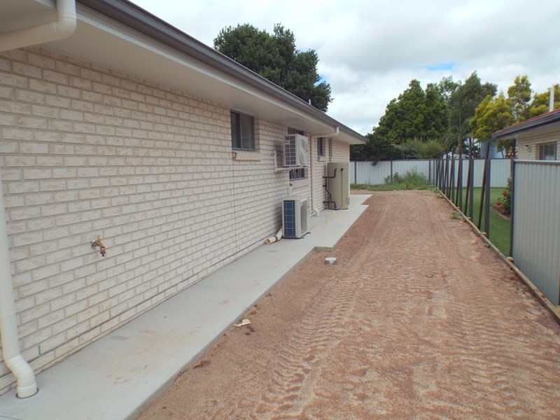 19 Reservior Street, Kingaroy QLD 4610