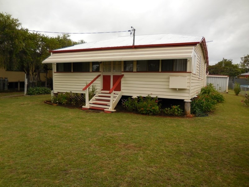 36 hodge, Kingaroy QLD 4610