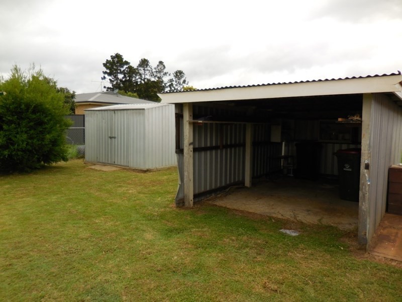 36 hodge, Kingaroy QLD 4610
