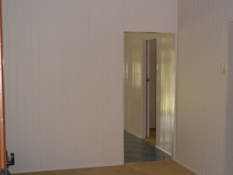 36 hodge, Kingaroy QLD 4610