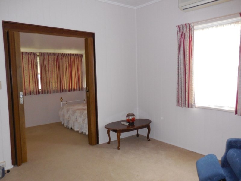 36 hodge, Kingaroy QLD 4610