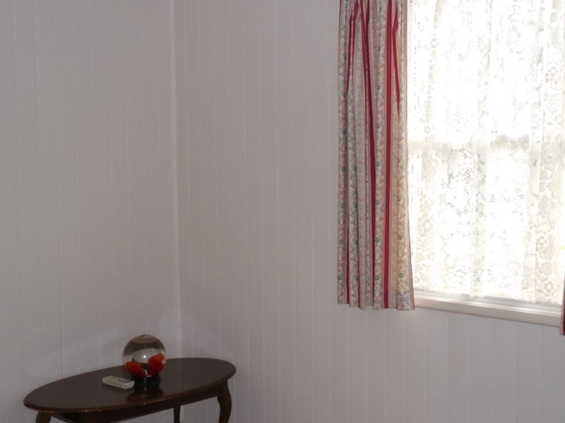 36 hodge, Kingaroy QLD 4610