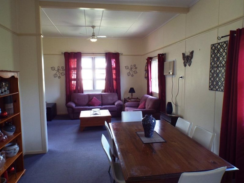 3 Mant Street, Kingaroy QLD 4610