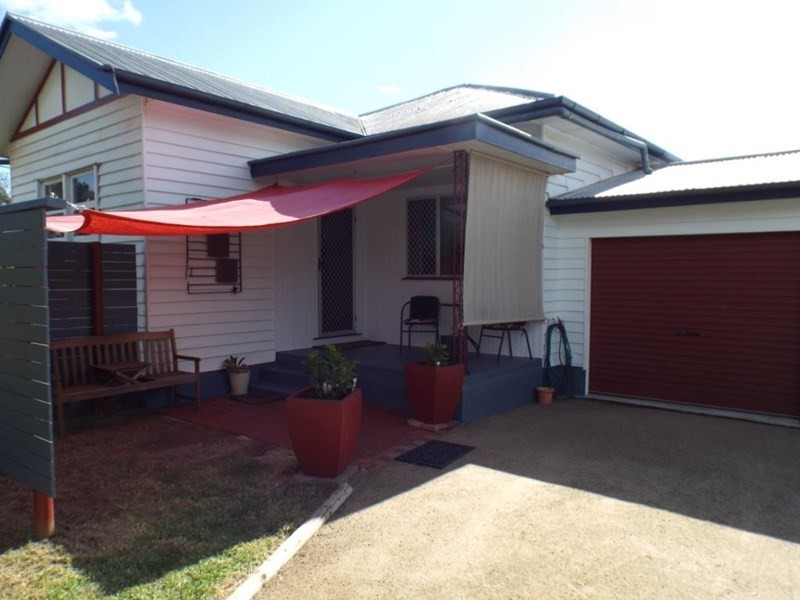 3 Mant Street, Kingaroy QLD 4610