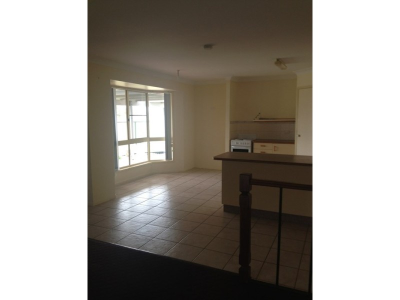 32 Cowie Drive, Kingaroy QLD 4610