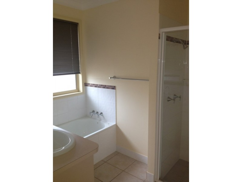 32 Cowie Drive, Kingaroy QLD 4610