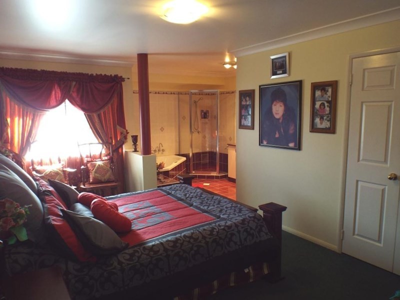 27 Adermann Drive, Kingaroy QLD 4610
