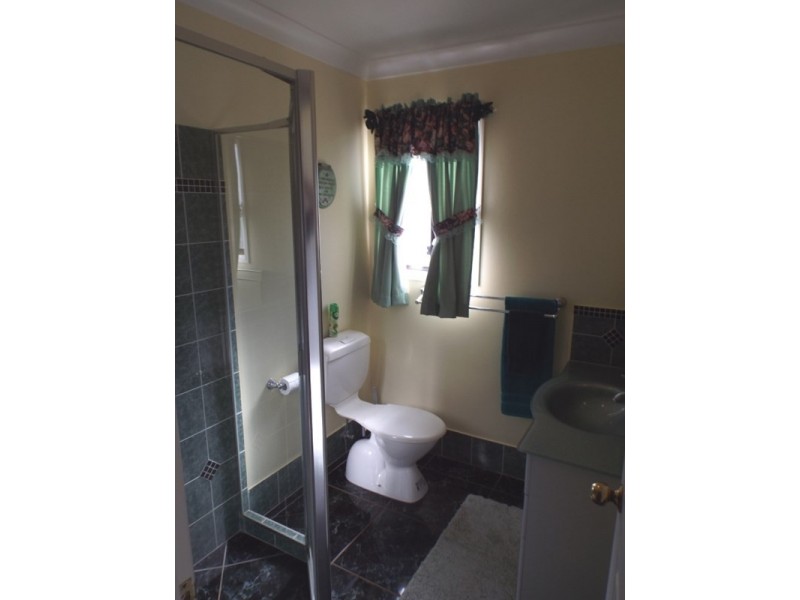 27 Adermann Drive, Kingaroy QLD 4610