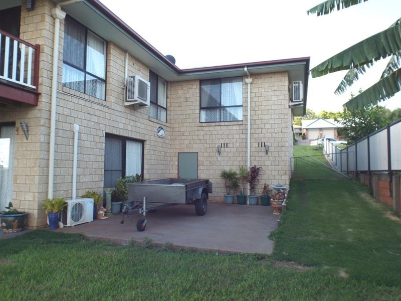 27 Adermann Drive, Kingaroy QLD 4610
